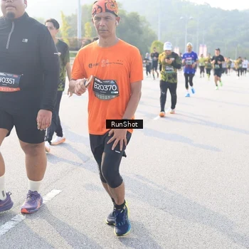 Runner Photo 6891359