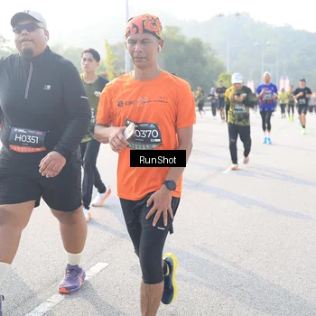 Runner Photo 6891367
