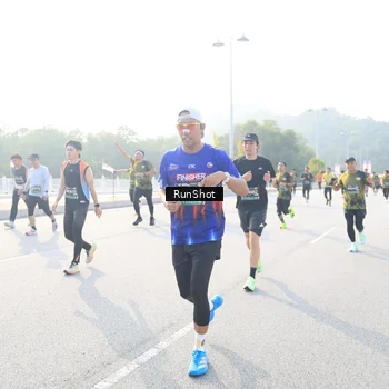 Runner Photo 6891436