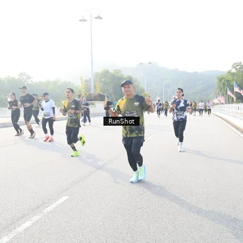 Runner Photo 6891457