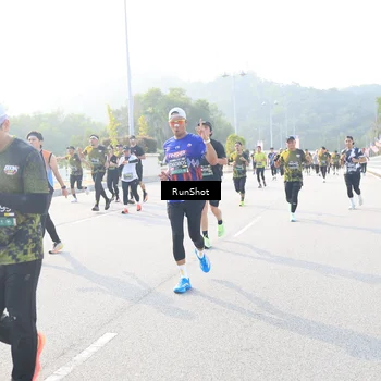Runner Photo 6891476