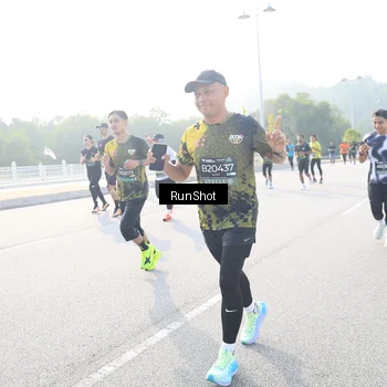 Runner Photo 6891486
