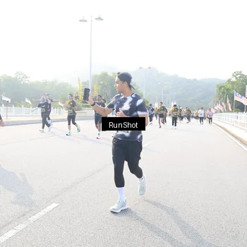 Runner Photo 6891509