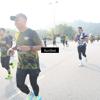 Runner Photo 6891530