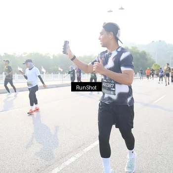 Runner Photo 6891534