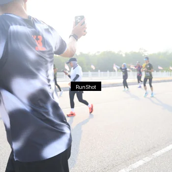 Runner Photo 6891549