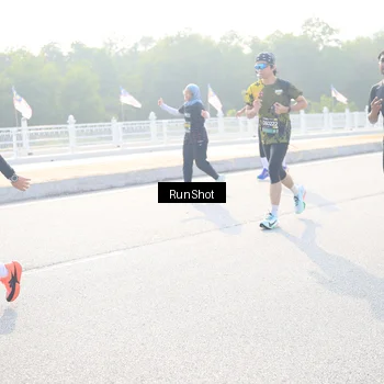 Runner Photo 6891554