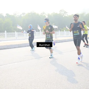 Runner Photo 6891565