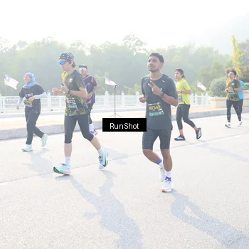 Runner Photo 6891578