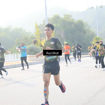 Runner Photo 6891597