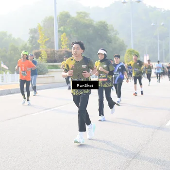 Runner Photo 6891649