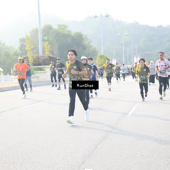 Runner Photo 6891662