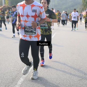 Runner Photo 6891725