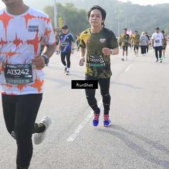 Runner Photo 6891747