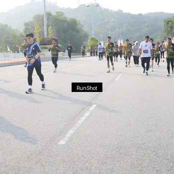 Runner Photo 6891776