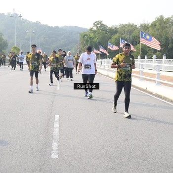 Runner Photo 6891833