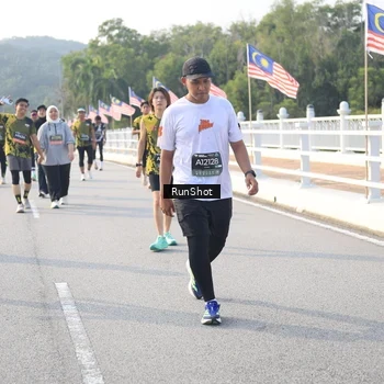 Runner Photo 6891880
