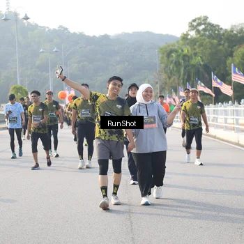 Runner Photo 6891955