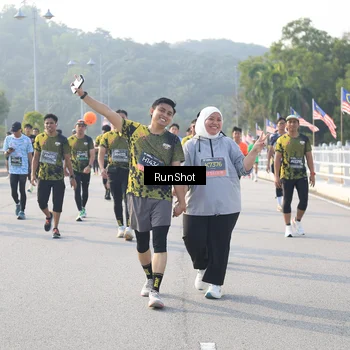 Runner Photo 6891973