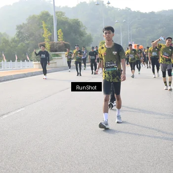 Runner Photo 6891978