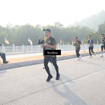 Runner Photo 6892019