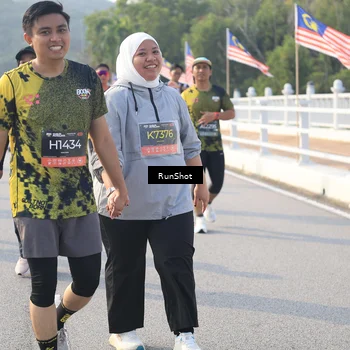 Runner Photo 6892027
