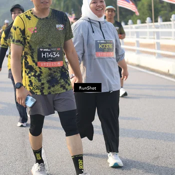 Runner Photo 6892037