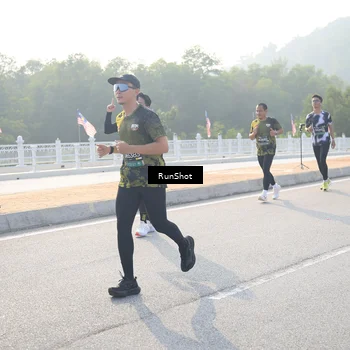 Runner Photo 6892043