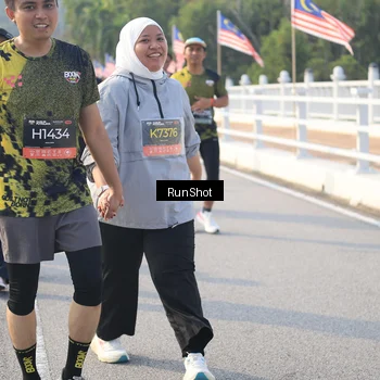 Runner Photo 6892045