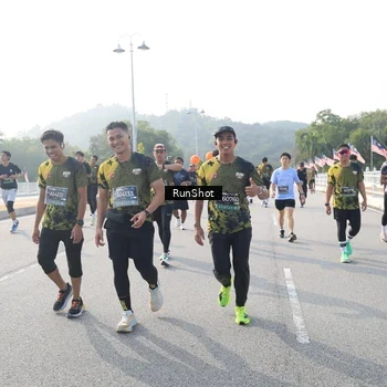 Runner Photo 6892136