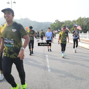 Runner Photo 6892141