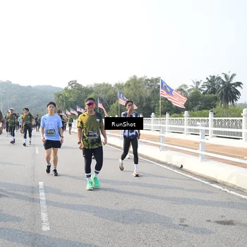 Runner Photo 6892151