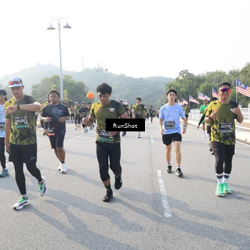 Runner Photo 6892154