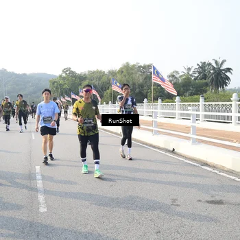Runner Photo 6892167