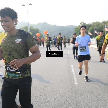 Runner Photo 6892189