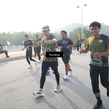 Runner Photo 6892190