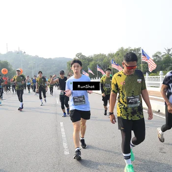 Runner Photo 6892200