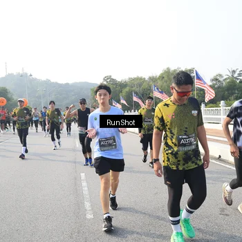 Runner Photo 6892211