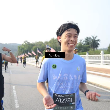 Runner Photo 6892236
