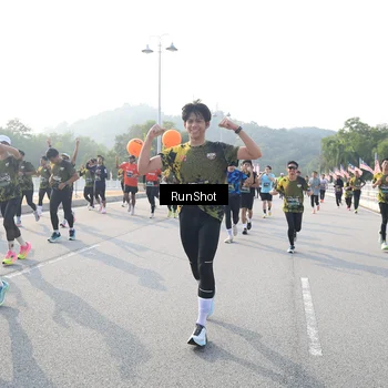 Runner Photo 6892272