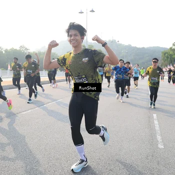 Runner Photo 6892284