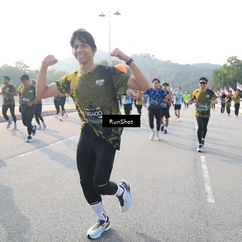 Runner Photo 6892294