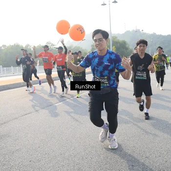 Runner Photo 6892345