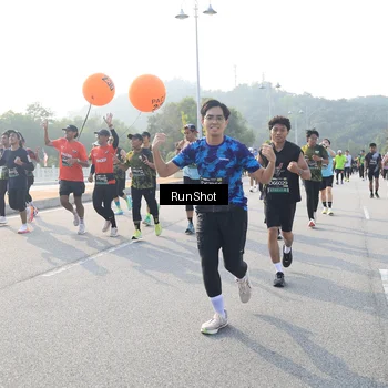 Runner Photo 6892347