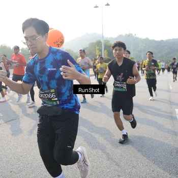Runner Photo 6892357
