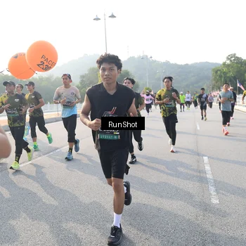 Runner Photo 6892359