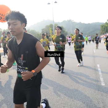 Runner Photo 6892375