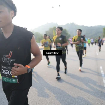 Runner Photo 6892381