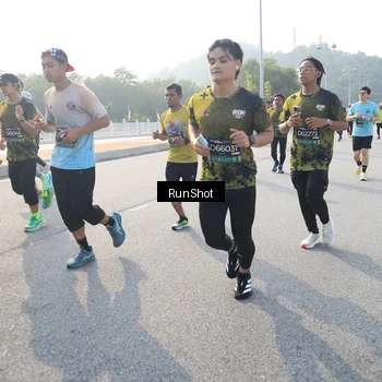 Runner Photo 6892393