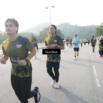 Runner Photo 6892397